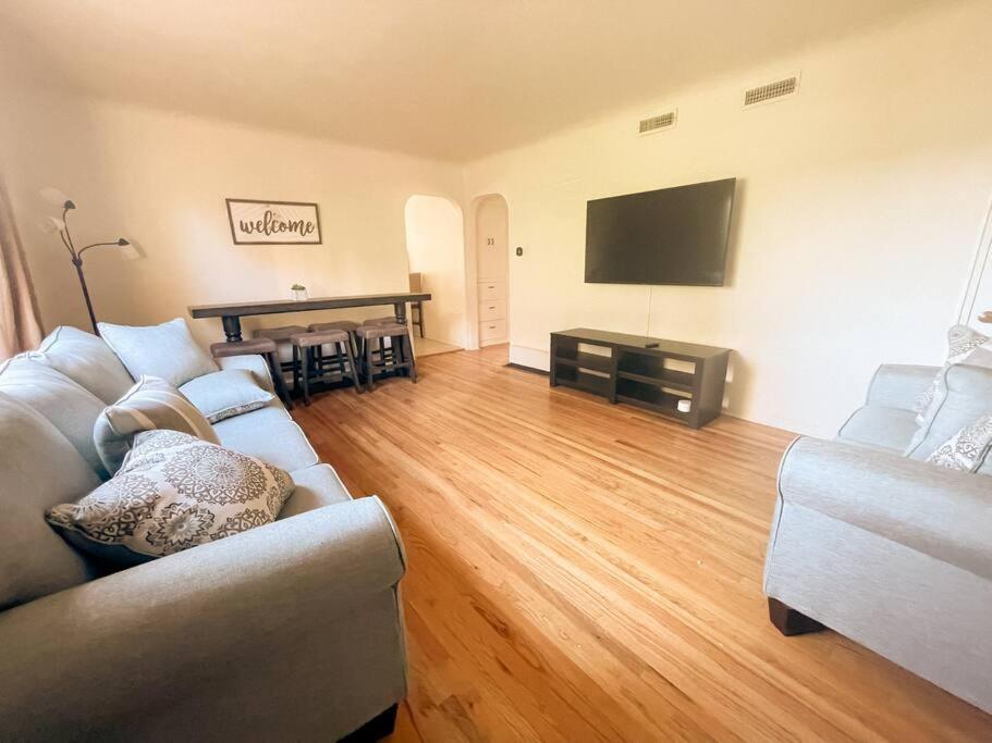 Pet Friendly! Private Casita In Nob Hill Villa Albuquerque Exteriör bild